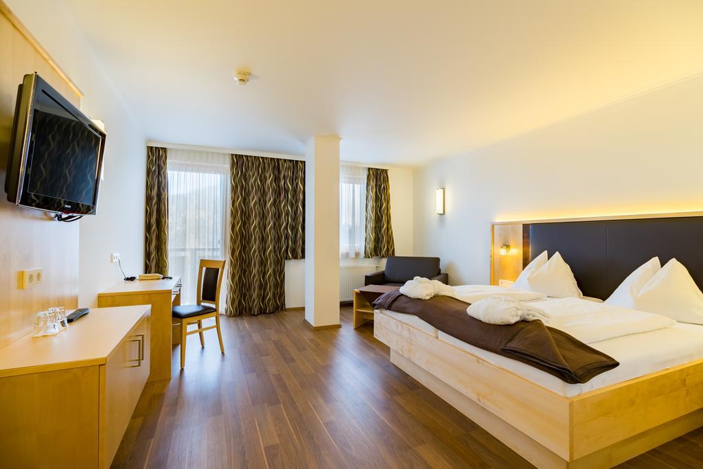 Hotel Gartnerkofel ซอนเนนอัลเพอ นัสส์เฟลด์ ภายนอก รูปภาพ